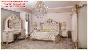set tempat tidur klasik modern