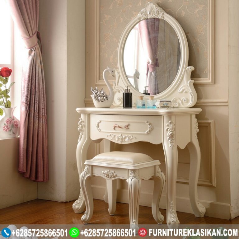https://furnitureklasikan.com/wp-content/uploads/2018/03/Meja-Consule-Rias-Duco.jpg